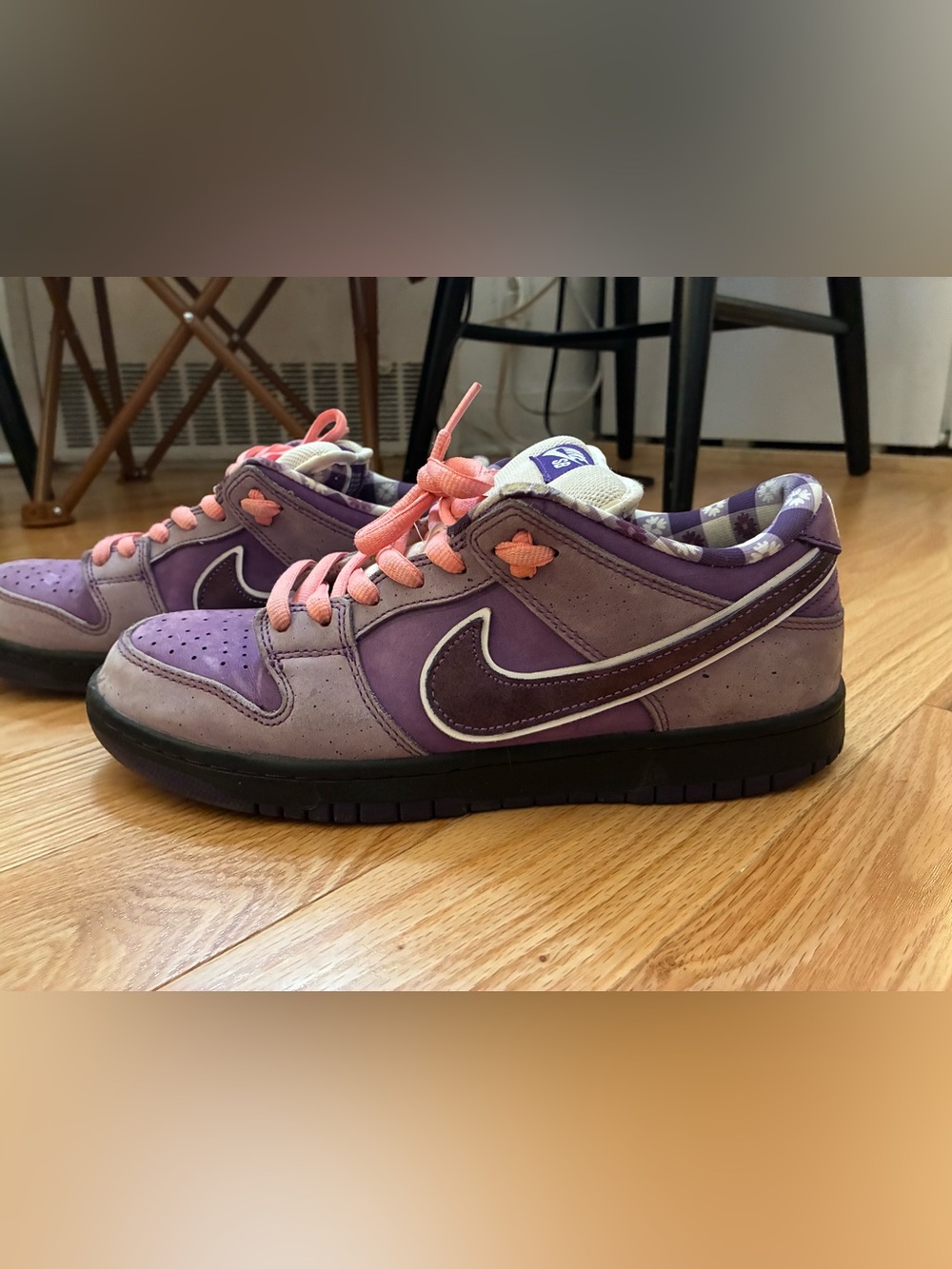 Nike SB Purple and Pink Low-Top Skate Shoes - Picture 3 of 8